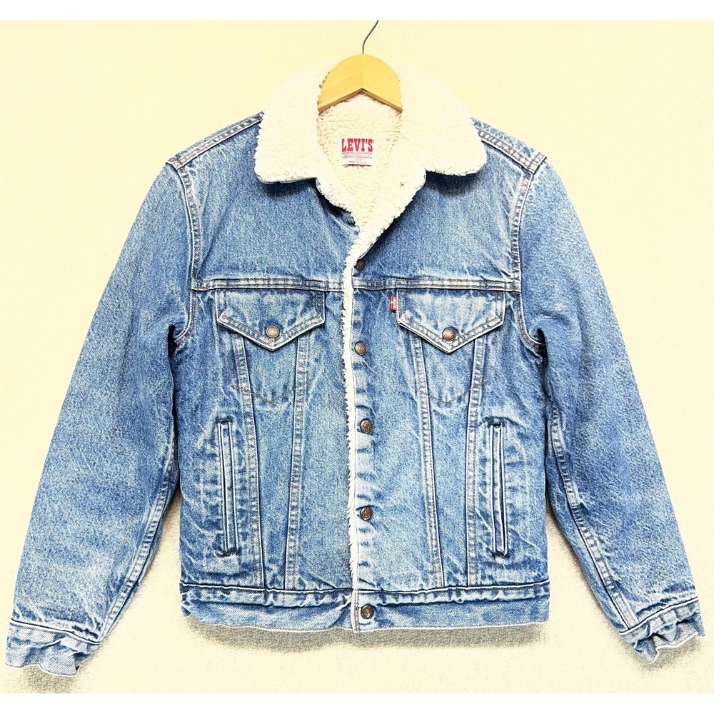 Vintage Levi's Unisex Trucker Jacket Light Blue‎ Denim Sherpa Lined USA Made 34R